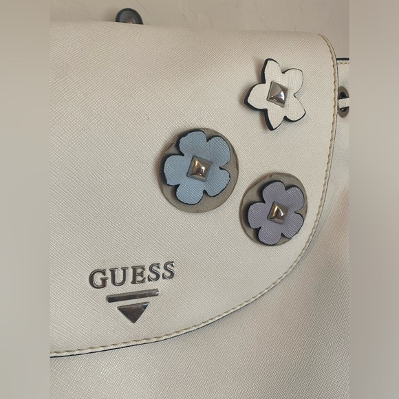 GUESS backpack - Picture 6 of 9